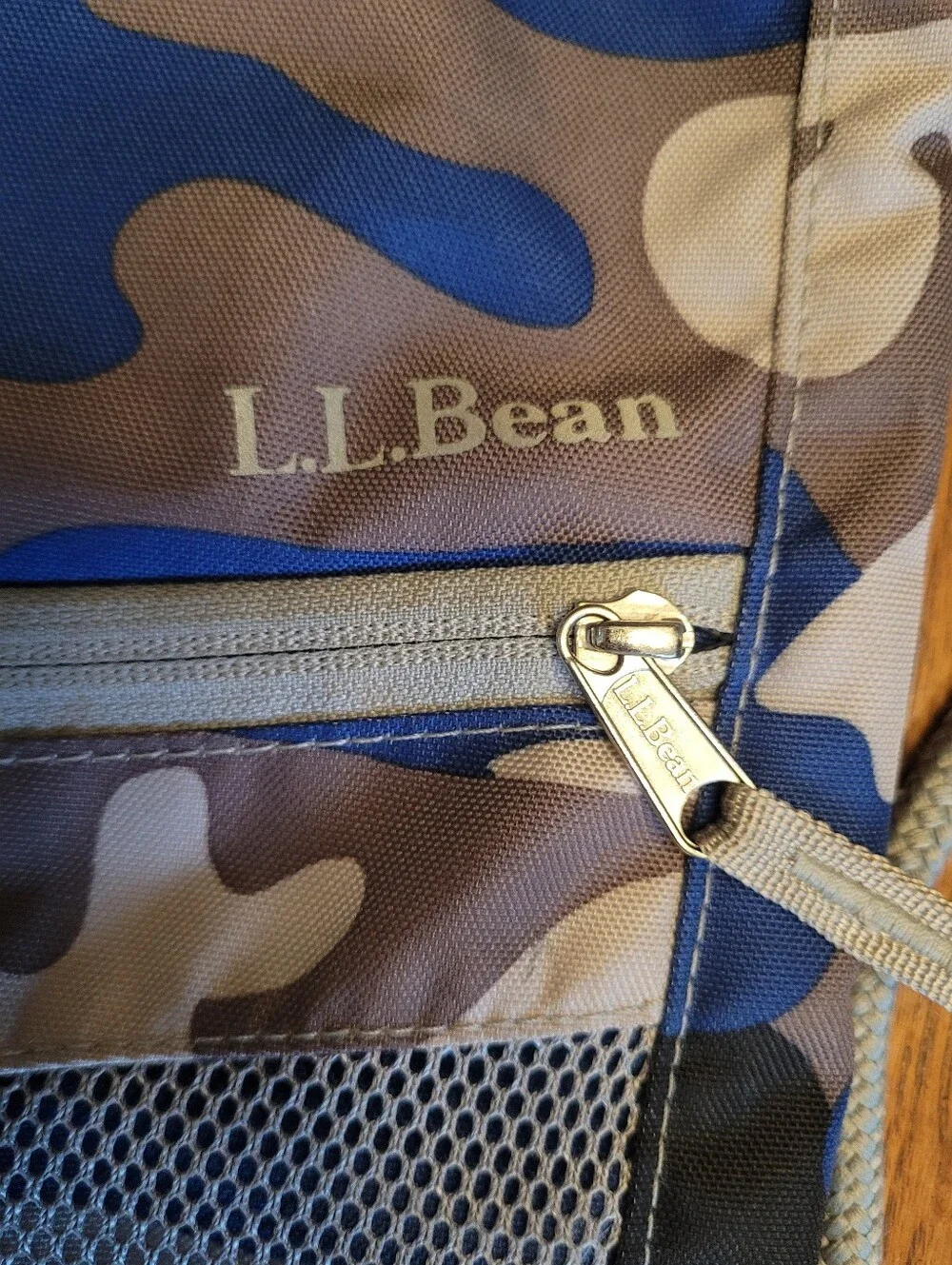 L.L. Bean Everyday Kids Camo Drawstring Bag Mesh Pocket Blue.